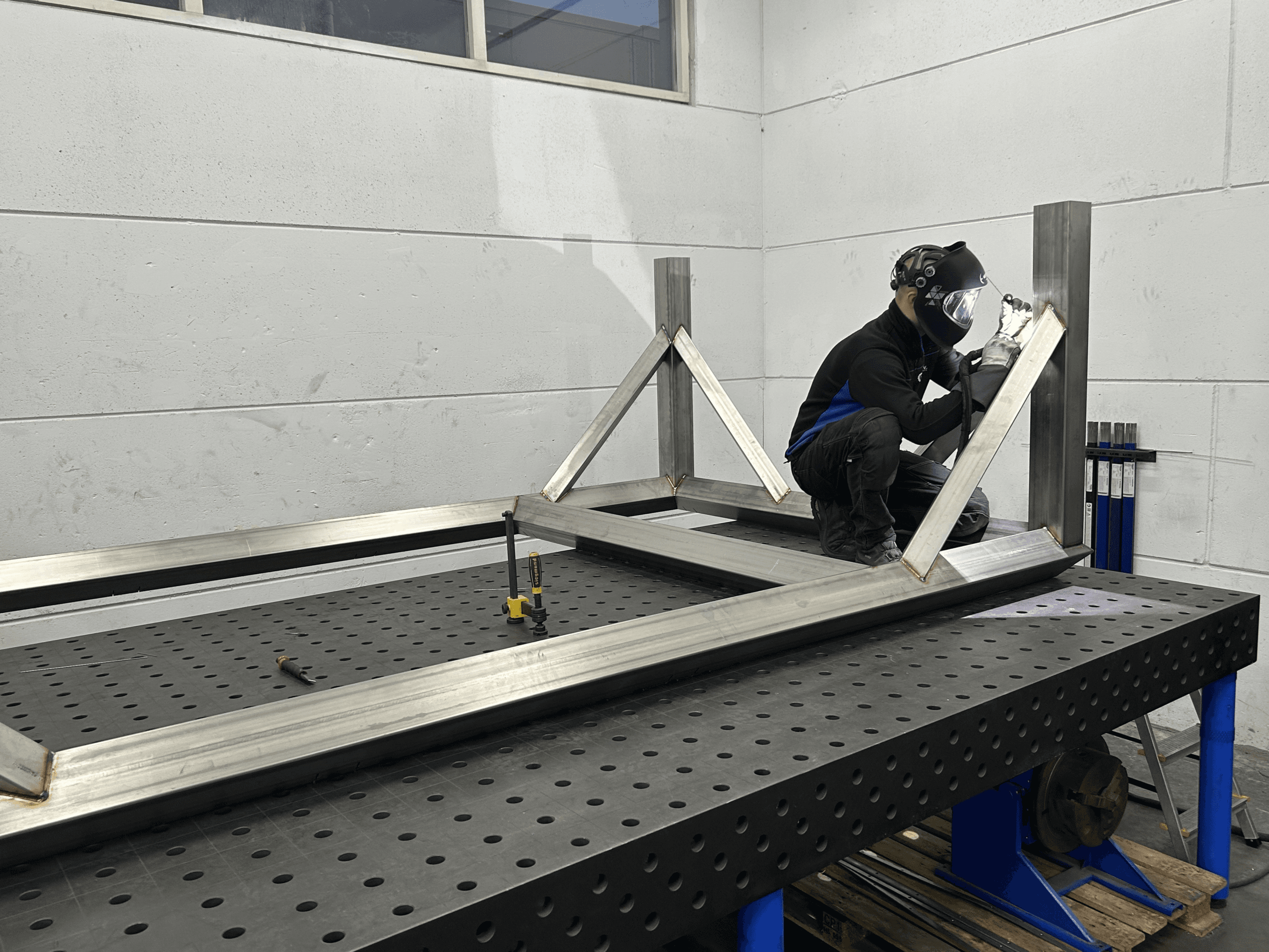 Stecon vakman aan het lassen